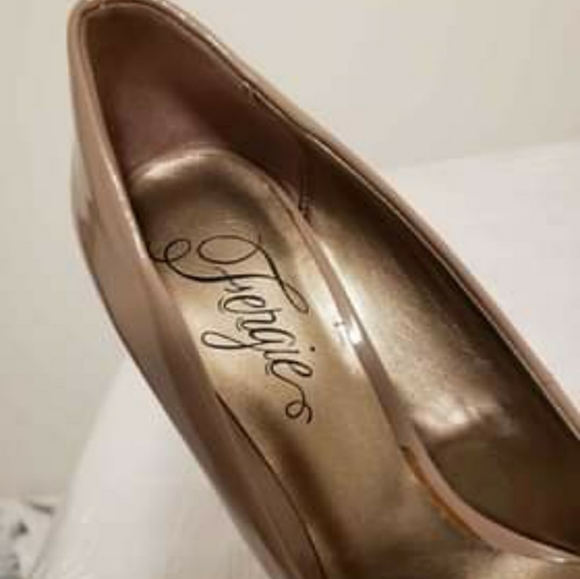 Beige heels - Picture 2 of 4